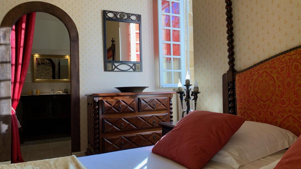 Le Moulin Du Boisset Bed and Breakfast Saint-Denis-lès-Martel Exteriör bild