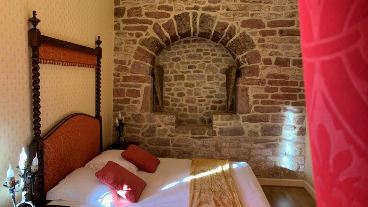 Le Moulin Du Boisset Bed and Breakfast Saint-Denis-lès-Martel Exteriör bild