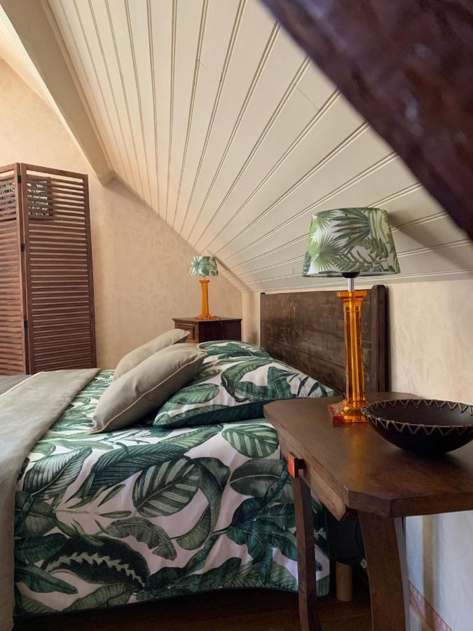 Le Moulin Du Boisset Bed and Breakfast Saint-Denis-lès-Martel Exteriör bild