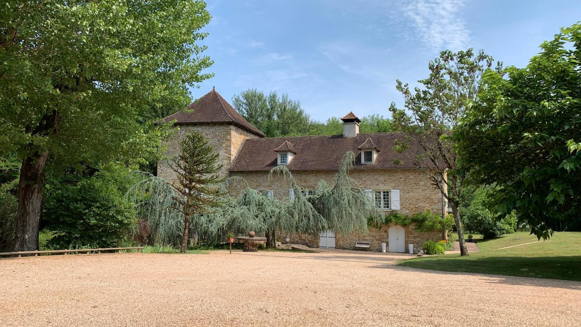 Le Moulin Du Boisset Bed and Breakfast Saint-Denis-lès-Martel Exteriör bild
