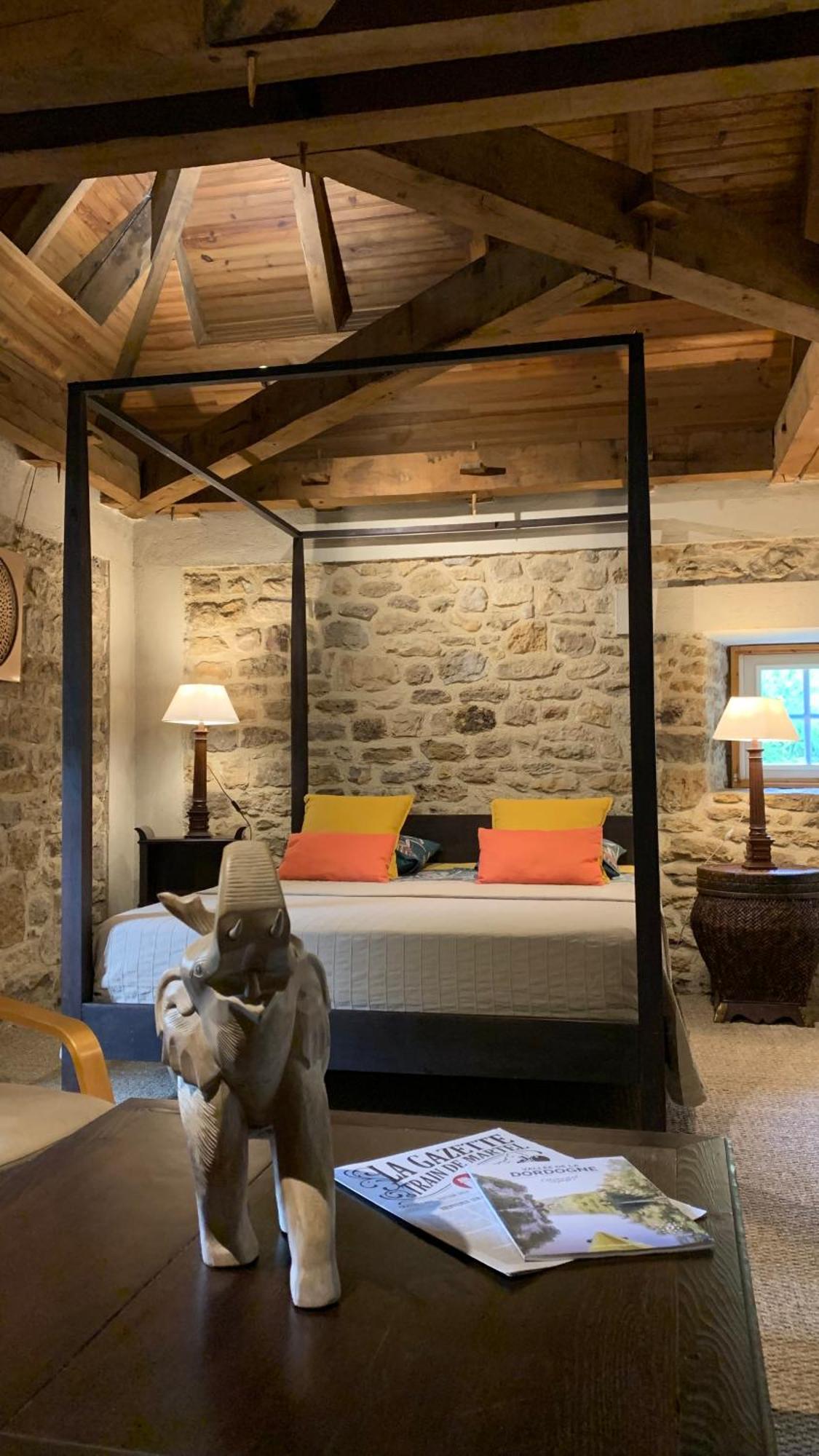 Le Moulin Du Boisset Bed and Breakfast Saint-Denis-lès-Martel Exteriör bild